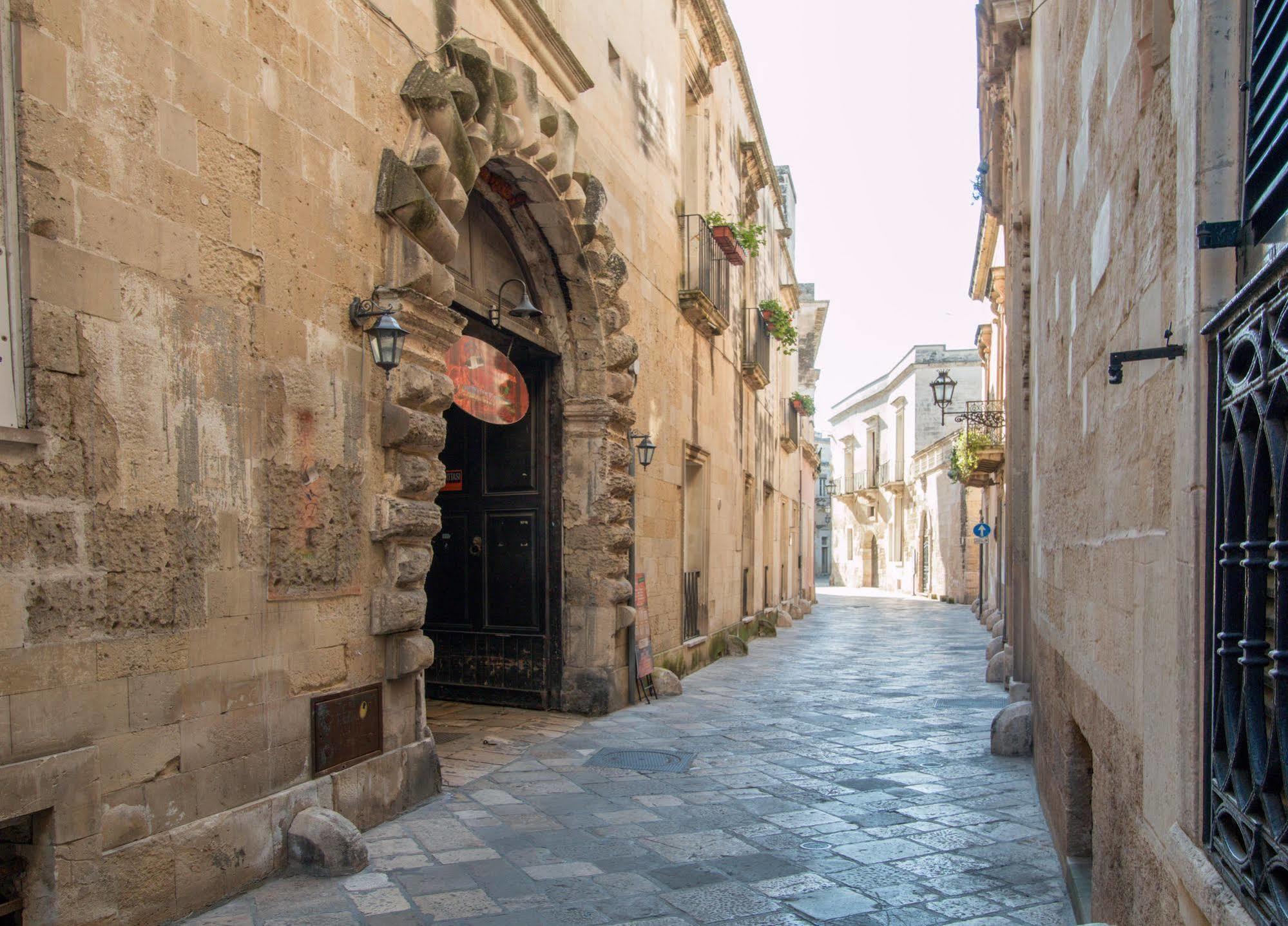 B&B Casa Li Santi Lecce Exterior foto